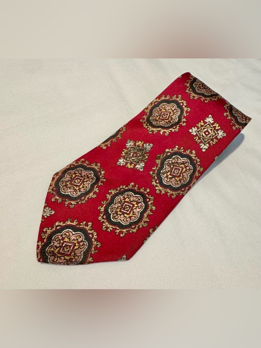 Enrico Guccini Mens 100% All Silk Tie